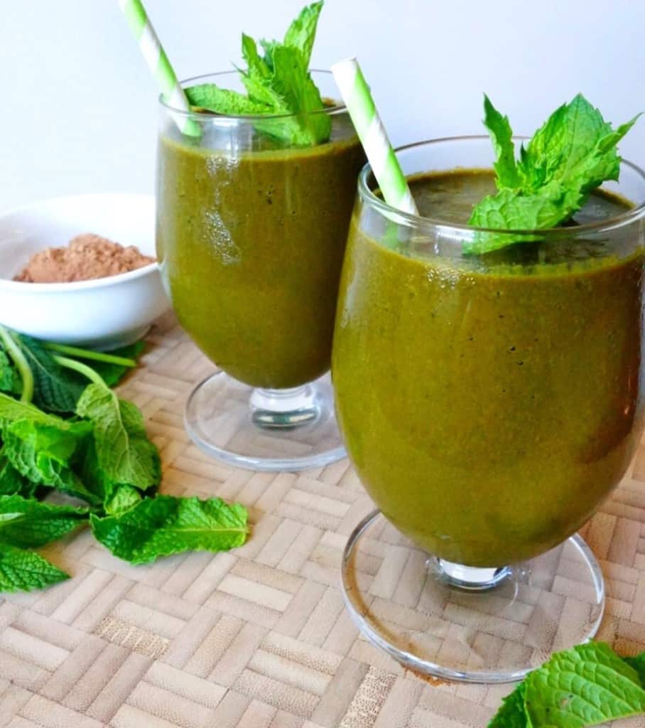 Healthy Mint Chocolate Smoothie